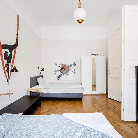 Downtown Circus Apartment Budapest Eksteriør billede