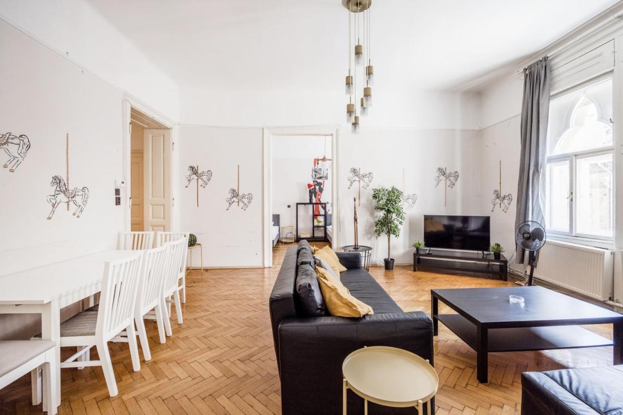 Downtown Circus Apartment Budapest Eksteriør billede