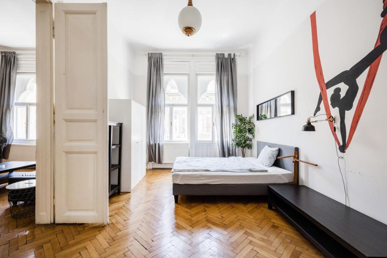 Downtown Circus Apartment Budapest Eksteriør billede