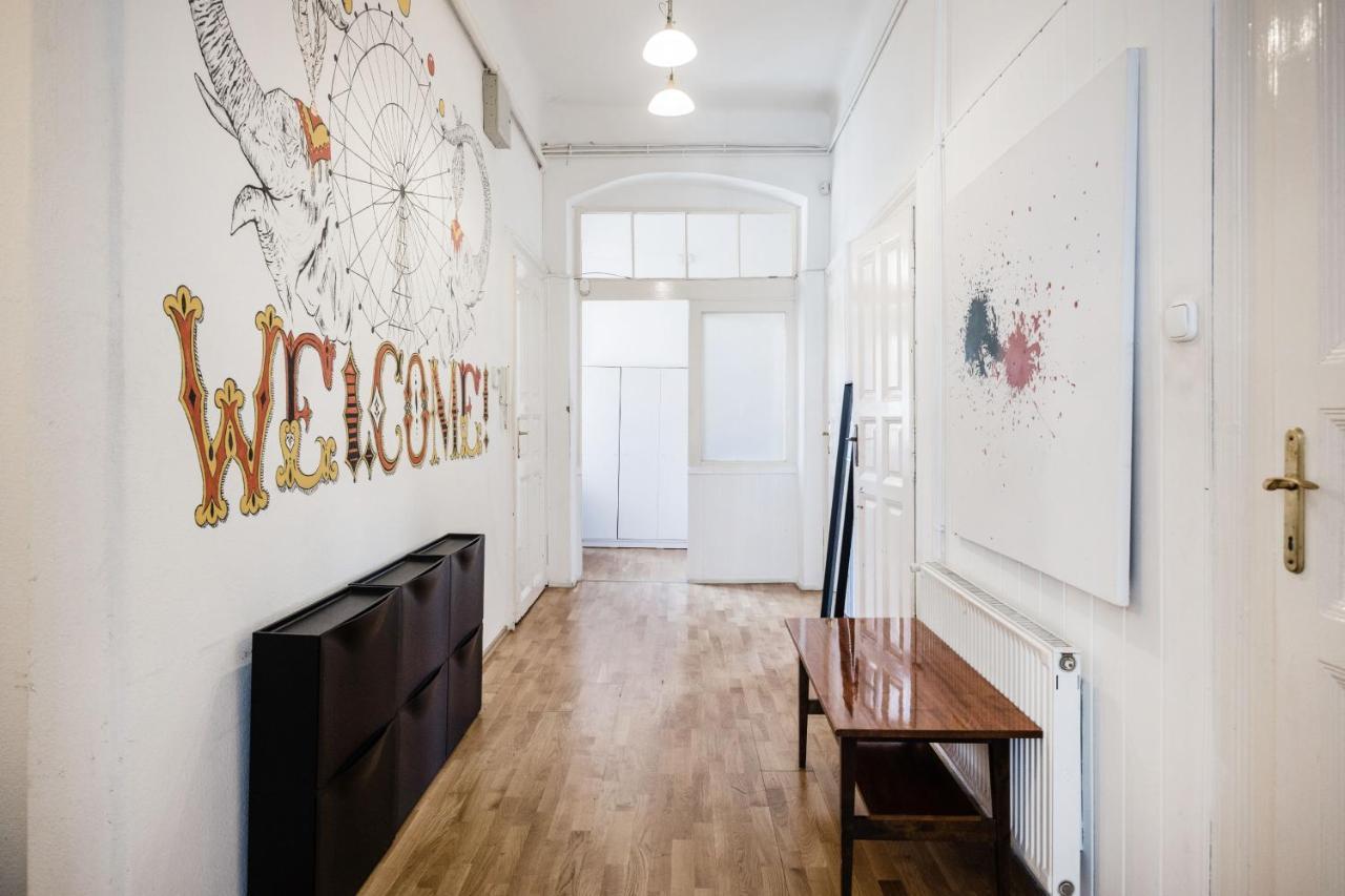 Downtown Circus Apartment Budapest Eksteriør billede